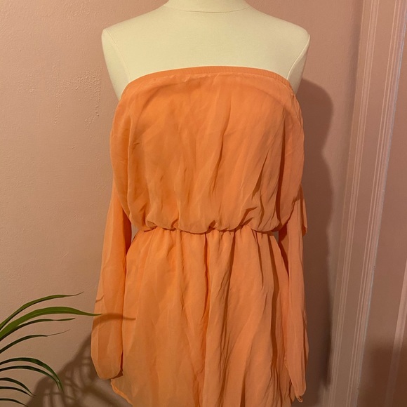 Tobi Off-Shoulder Dress - Picture 3 of 3